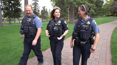 What Does a Community Service Officer Do?