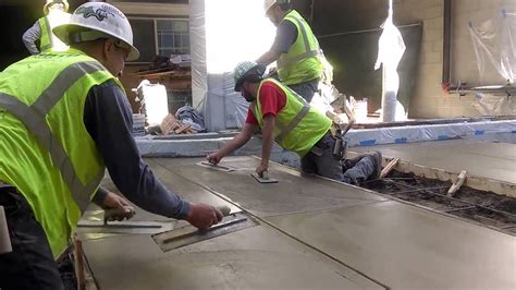 What Does a Concrete Finisher Do?