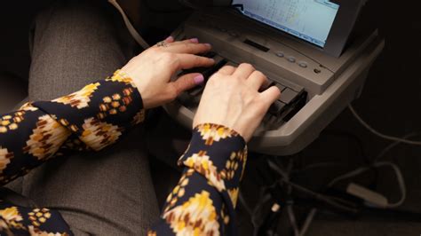 What Does a Court Reporter Do?