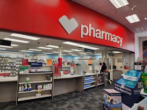 What Does a CVS Pharmacy Tech Do?
