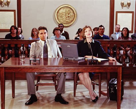 What Does a Defendant Lawyer Do?