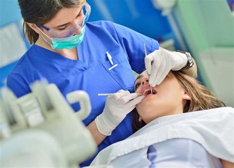 What Does a Dental Hygienist in Minnesota Do?