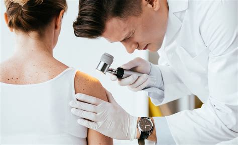 What Does a Dermatologist Do?