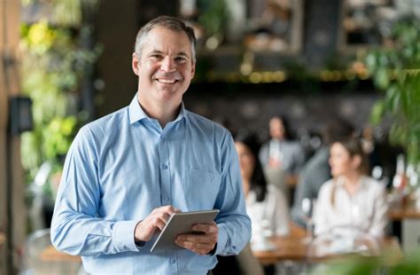 What Does a Diner Manager Do?
