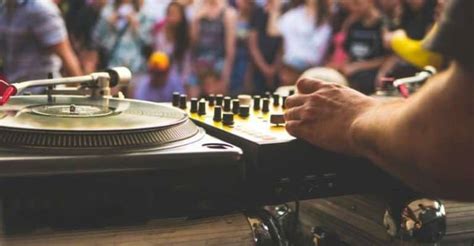 What Does a Disc Jockey Do?