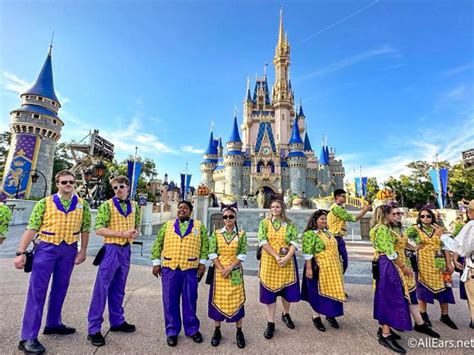 What Does a Disney Cast Member Do?