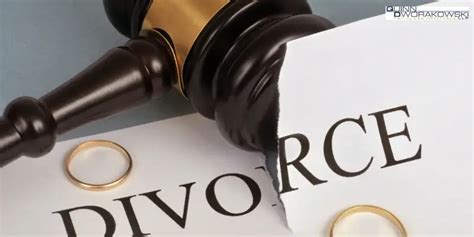 What Does a Divorce Attorney Do?