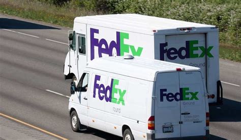 What Does a FedEx Delivery Driver Do?