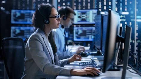 What Does a Flight Dispatcher Do?