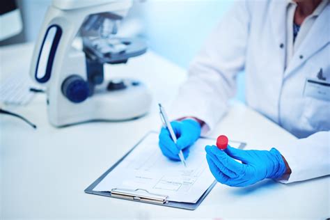What Does a Forensic Physician Do?
