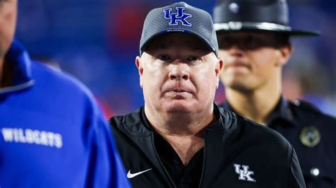 What Does a Head Football Coach Like Mark Stoops Do?
