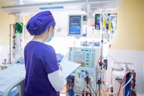 What Does a Hemodialysis Technician Do?