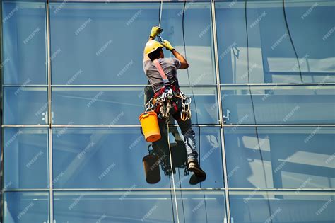 What Does a High-Rise Window Cleaner Do?