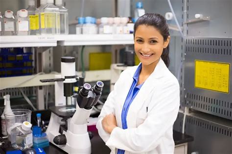 What Does a Histotech Do?