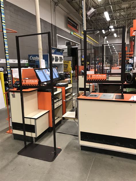 What Does a Home Depot Cashier Do?