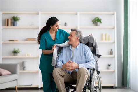 What Does a Home Health Aide Do?