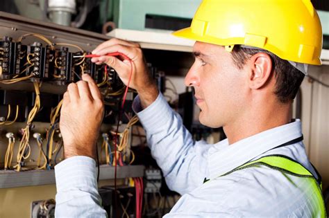 What Does a Journeyman Electrician Do?