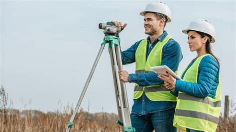 What Does a Land Surveyor Do?