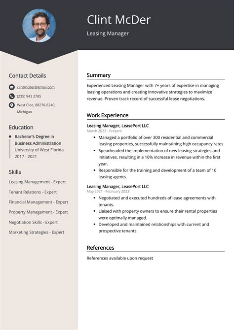 What Does a Leasing Manager Do?