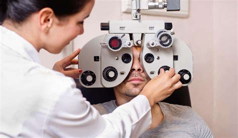 What Does a Licensed Optician Do?