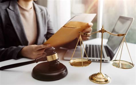 What Does a Litigation Attorney Do?
