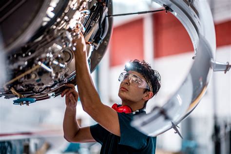 What Does a Lockheed Martin Mechanical Engineer Do?