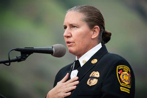 What Does a Los Angeles Fire Chief Do?