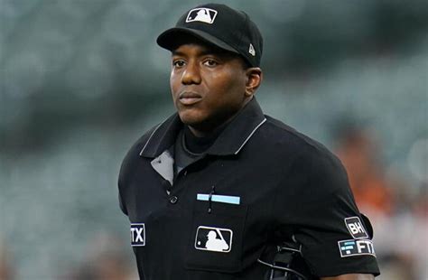 What Does a Major League Umpire Do?