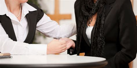 What Does a Mortician Do?