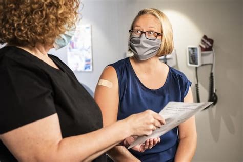 What Does a Neurology Physician Assistant Do?