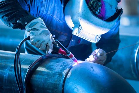What Does a Nuclear Welder Do?