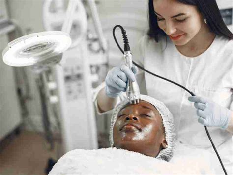 What Does a Nurse Esthetician Do?