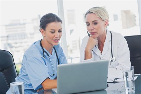What Does a Nurse Manager Do?