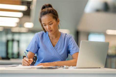 What Does a Nurse Recruiter Do? An Inside Look