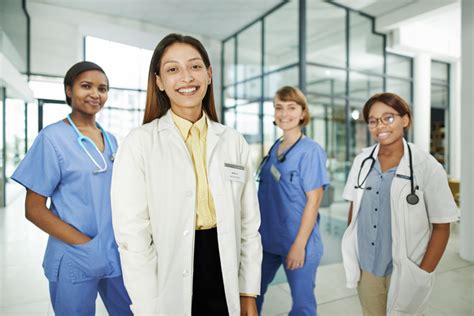 What Does a Nursing Teacher Do?