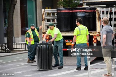 What Does a NYC Department of Sanitation Worker Do?