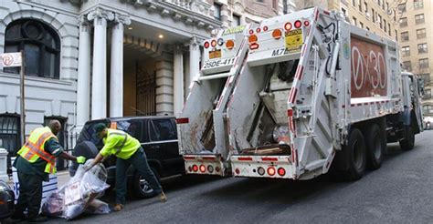 What Does a NYC Sanitation Worker Do?