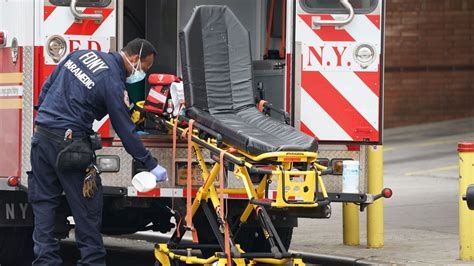 What Does a Paramedic in NYC Do?