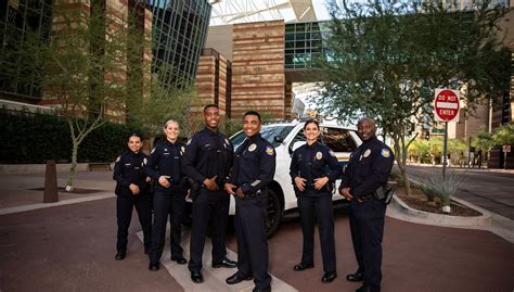 What Does a Phoenix Police Officer Do?