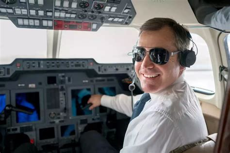 What Does a Pilot Instructor Do?