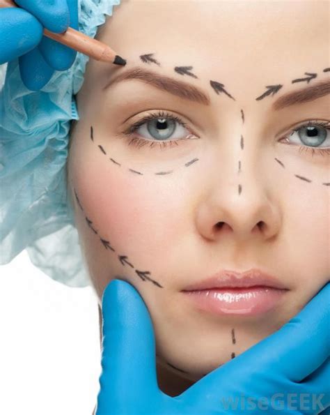 What Does a Plastic Surgery Nurse Do?