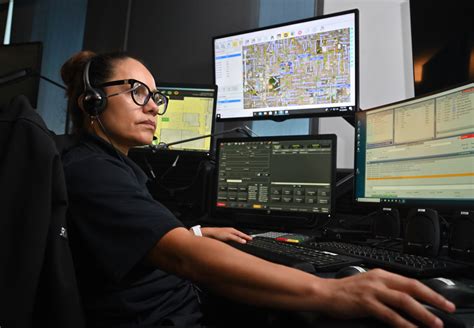 What Does a Police Dispatcher Do?