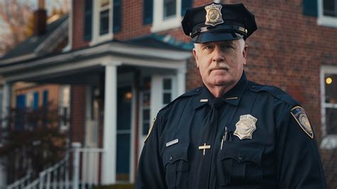 What Does a Police Lieutenant Do?