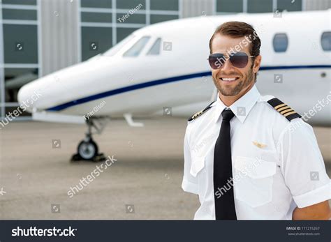 What Does a Private Jet Pilot Do?