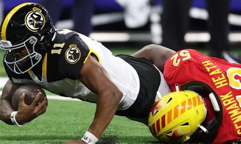 What Does a Professional Spring Football Player Do?