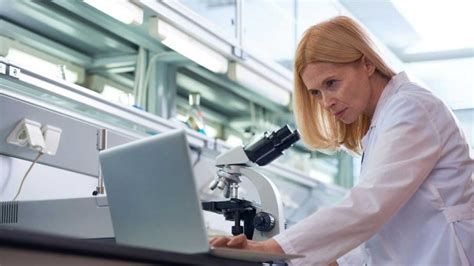 What Does a Research Scientist Do?