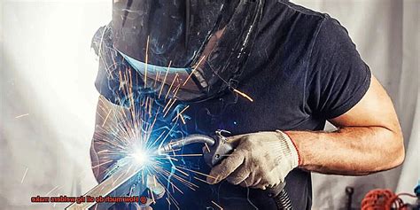 What Does a Rig Welder Do?