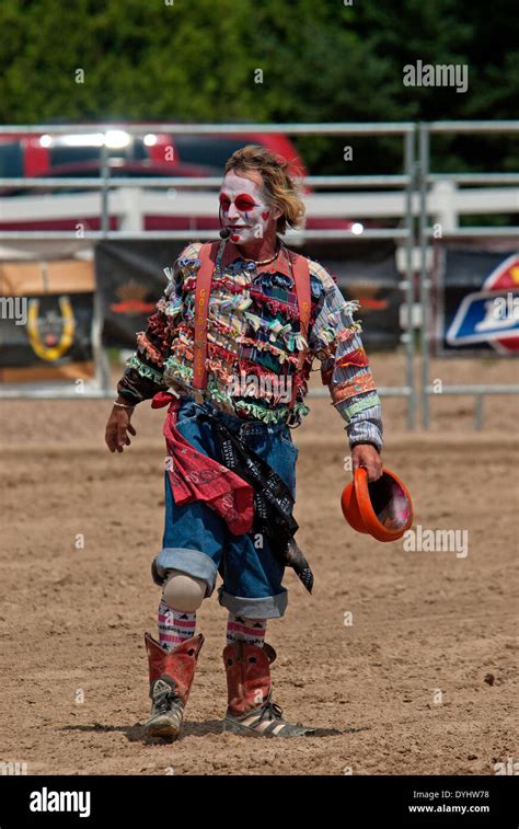 What Does a Rodeo Clown Do?