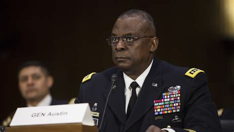 What Does a Secretary of Defense Do?