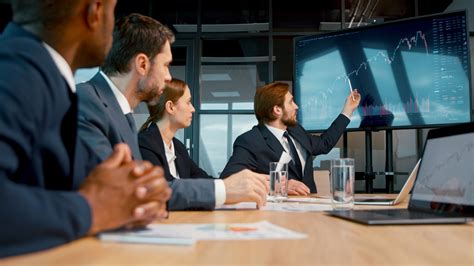 What Does a Support Analyst Do?
